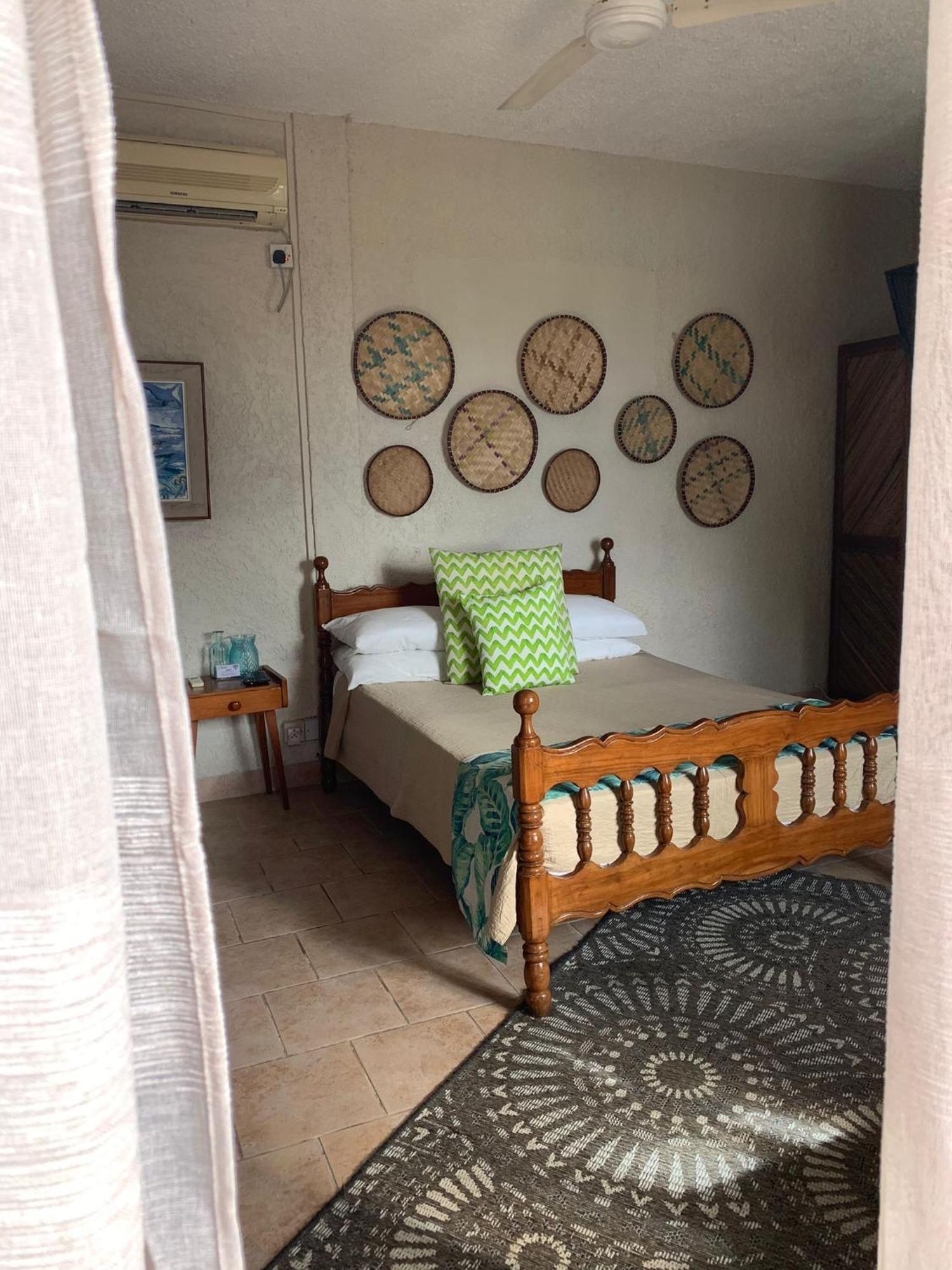 Chillpill Guest House Mahebourg Exterior photo