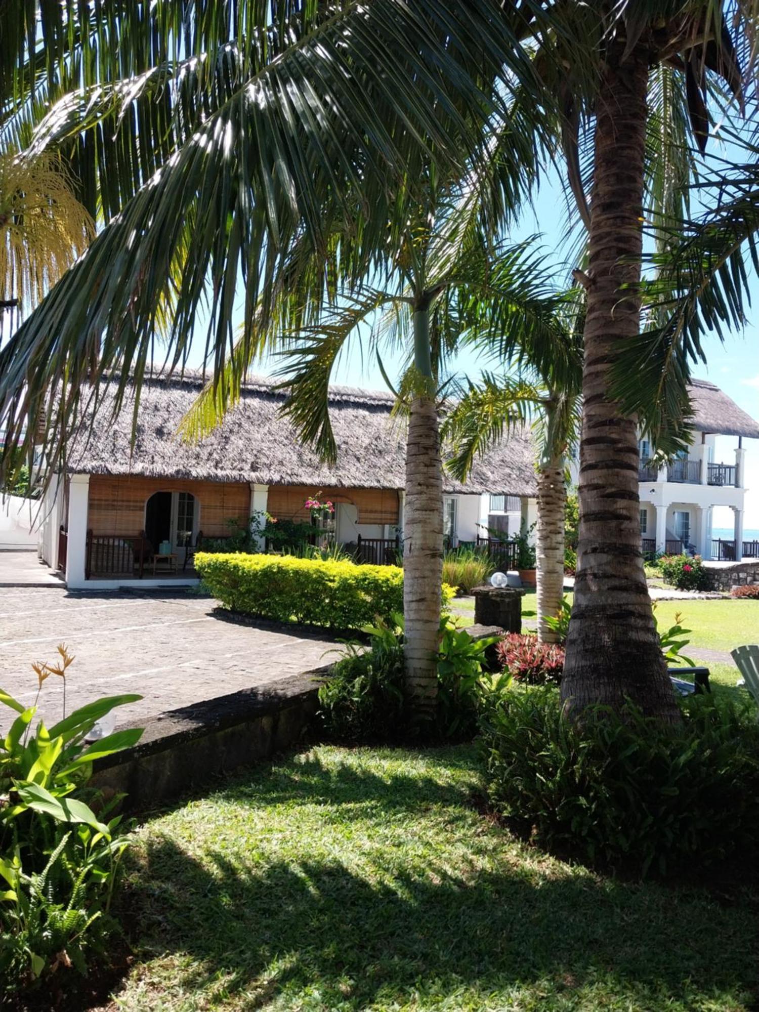 Chillpill Guest House Mahebourg Exterior photo