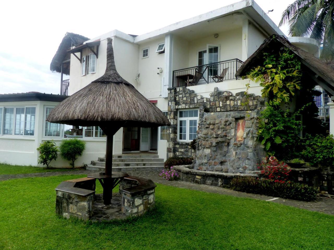 Chillpill Guest House Mahebourg Exterior photo